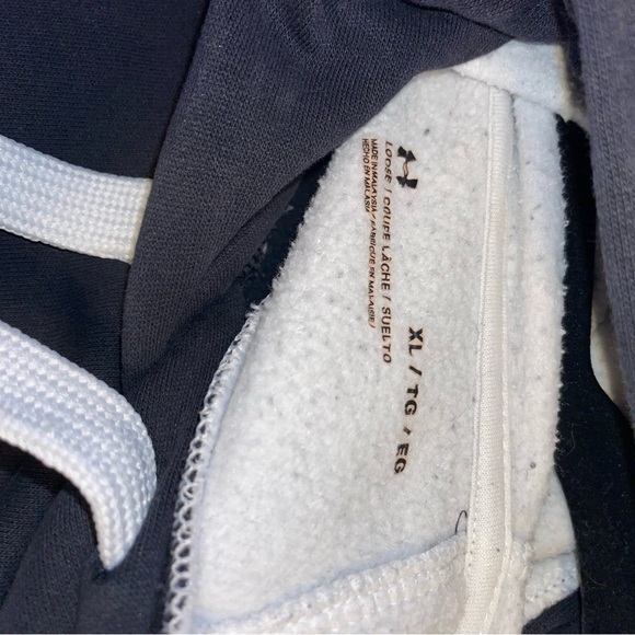 Under Armor sz XL Hoodie - Picture 3 of 3